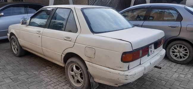 Nissan Sunny 1993