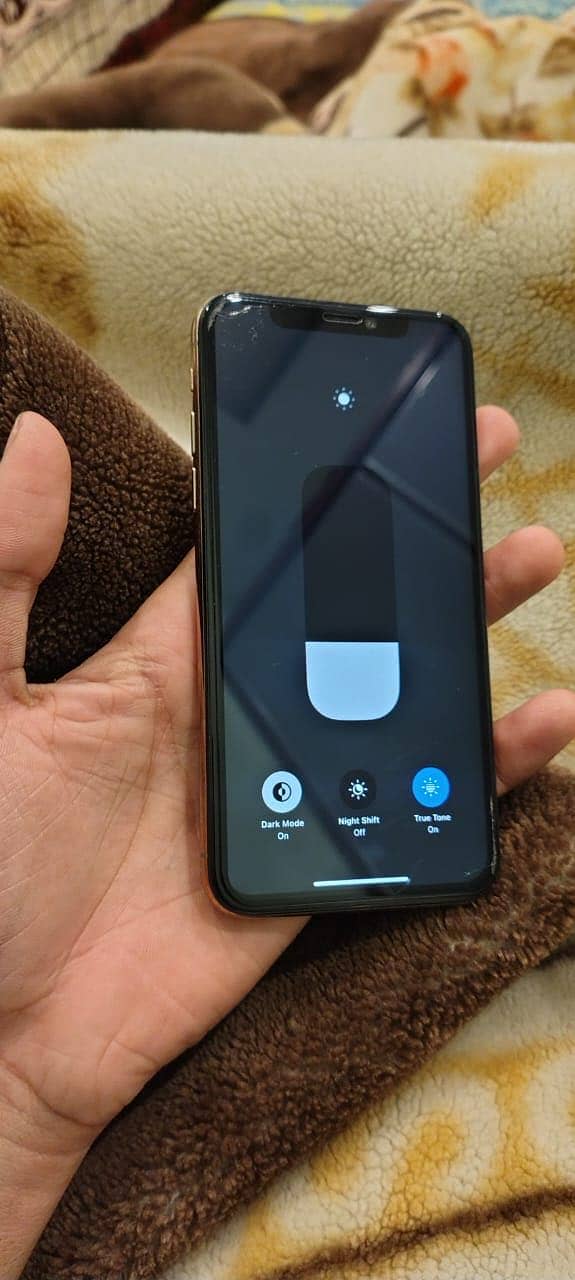 IPHONE XS 3