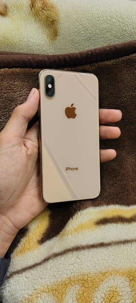 IPHONE XS 4