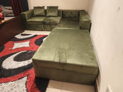 slightly used corner sofa 7 seater (mongia green)