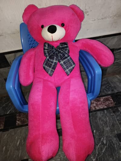 Teadybear for sale in very reasonable price 4 ft