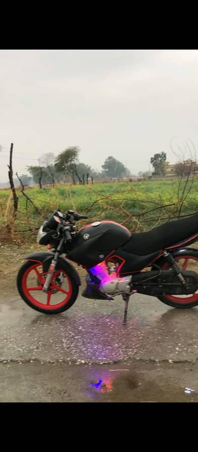 Yamaha Ybr 2015/16 Japanese imported, beautiful modified  read descri