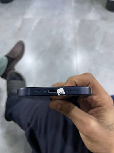 i phone 12 condition 10/10 128 gb