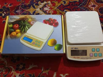 Venezia Electronic Compact scale