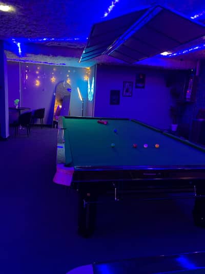 We need a Female cashier For our Snooker club and cafe