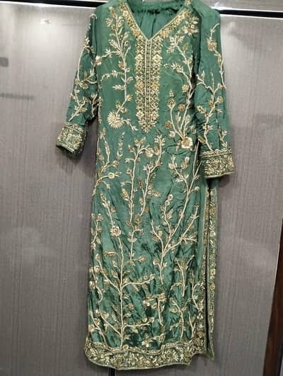 Elegant Green Embroidered Formal Suit – Heavy Gold Work