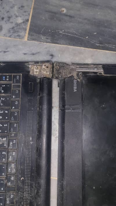 i3 4 generation dead faulty