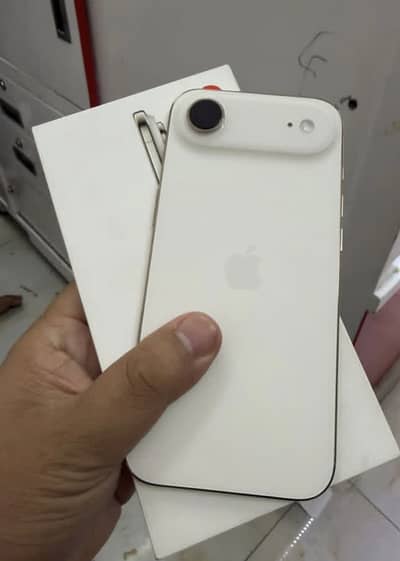 iPhone 17 air sim lock