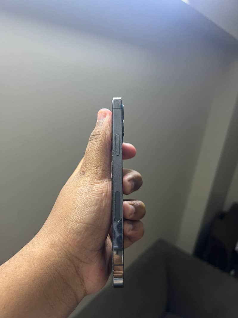 iPhone 12 Pro 3