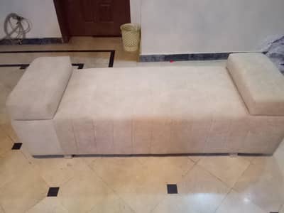 new single sofa setter