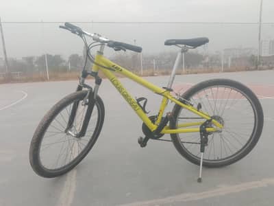 Louis Garneau - Grind8.0 - Condition 8.5/10 - imported Mountain bike