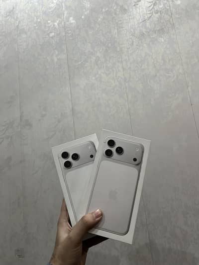 I phone 17 pro max non pta dual physical