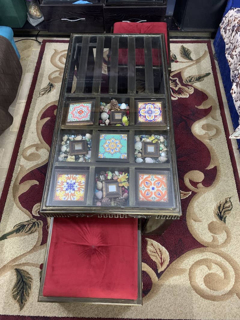 Centre table with stools 2