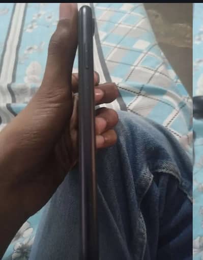 iPhone XR non PTA 64 gb factory unlock water pack