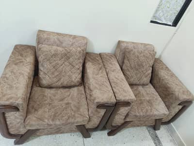 5 Seater Sofa Set (3+2) – Used, Good Condition