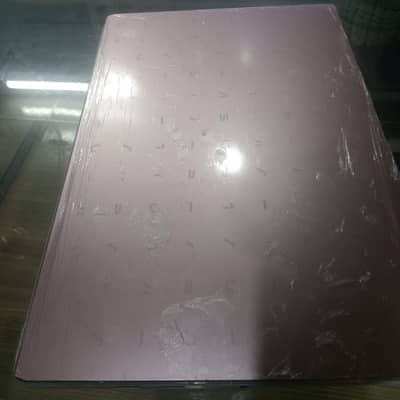 Asus laptop caron 4 gb ram 128 SSD