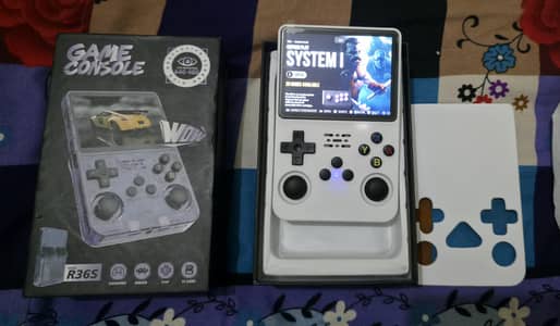 Retro gaming console R36S brand new not use