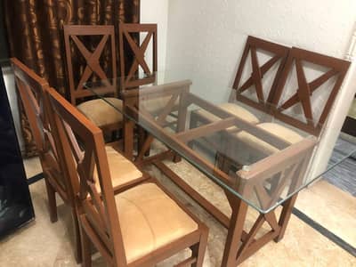 Dining table for sale