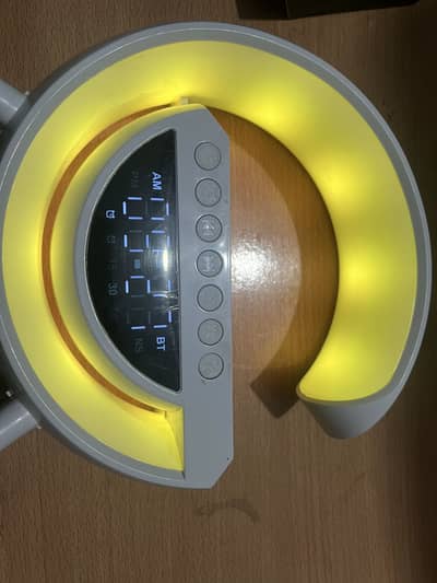 Table lamp multi color light bluetooth speaker wireless mobile charger