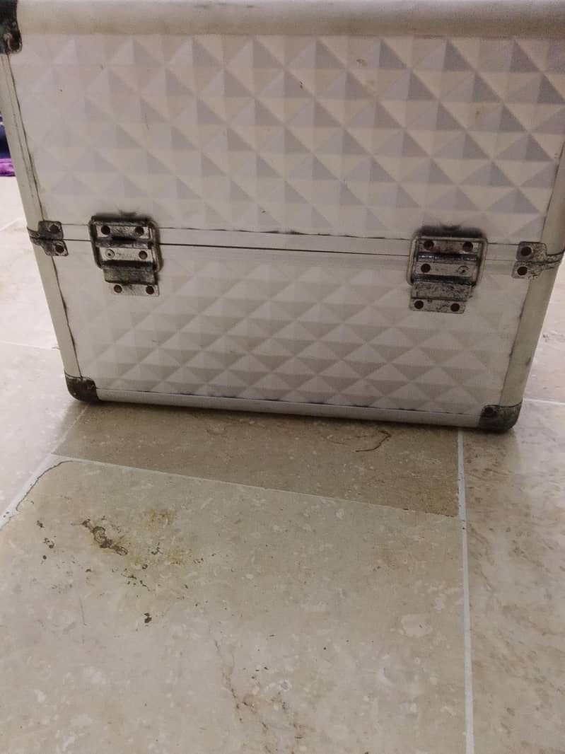 makeup box 1