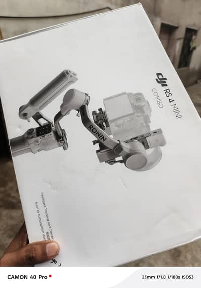 dji Ronin R's mini 4 cambo just box open