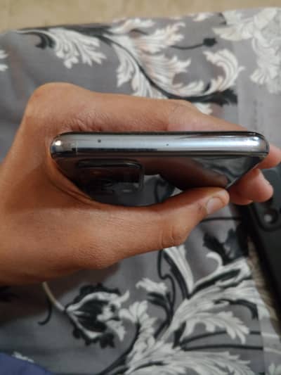 oneplusn2005g in best condition serious buyers contact me