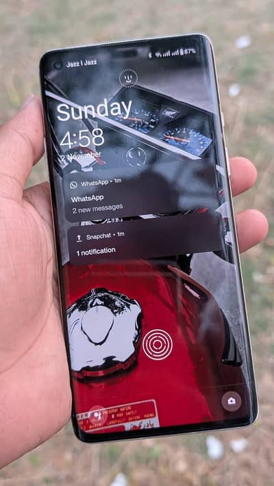 ONE PLUS 8 5g global model 128GB (EXCHANGE POSSIBLE)