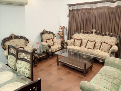 7 Marla House F Block Used Good Condition