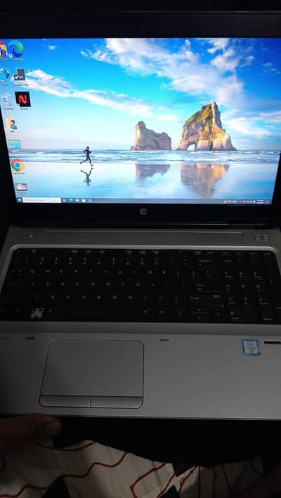 urgent selling my Laptop Core i5 6th generation