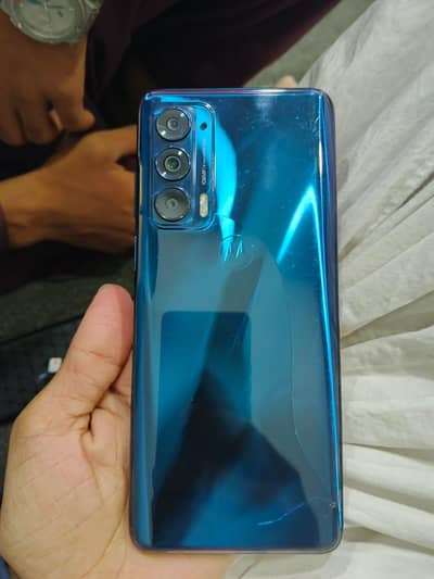 Motorola edge 2021 8 256 hai  pta approved hai