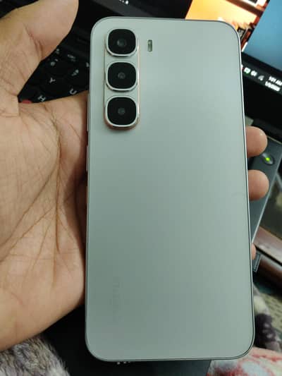 Infinix Hot 60 Pro