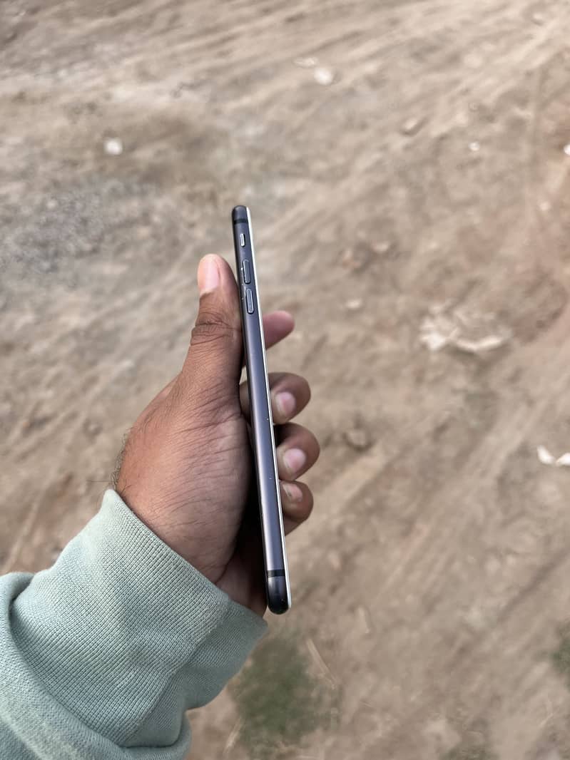 iPhone 8plus  1