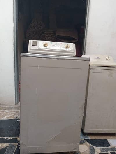 washing machine with spinner in 100% good condition