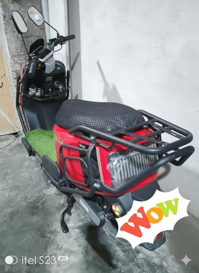 okla onyx electric scooty brand new. .