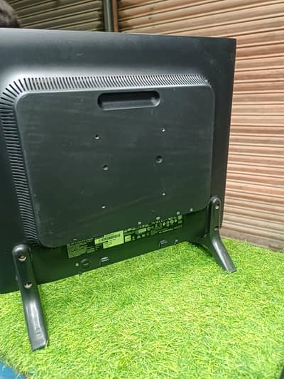 hp elite desk i5+6th generation+19"led IPS display