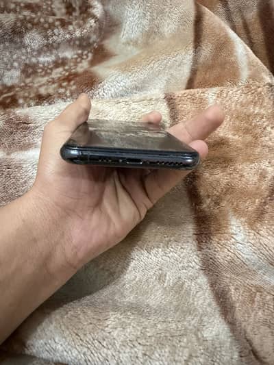 IPHONE 11pro 256gb pta proved