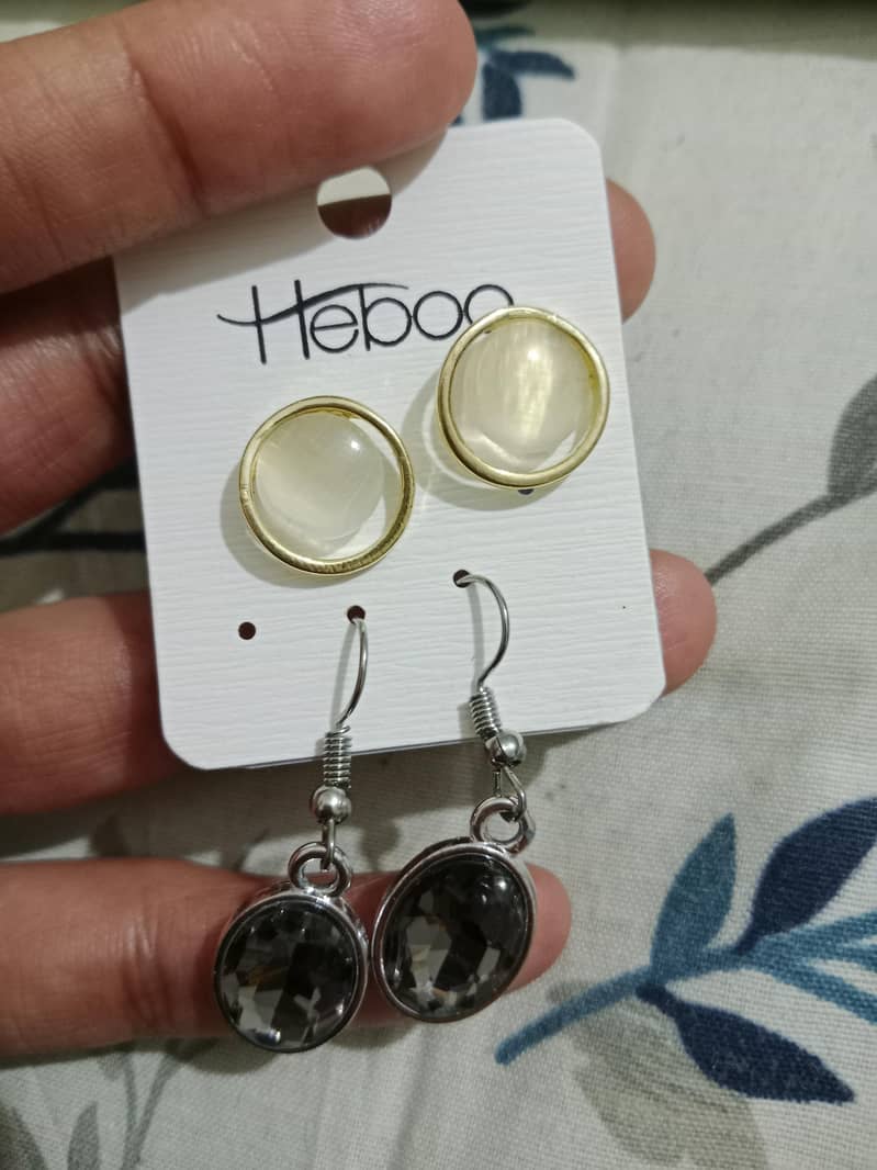 Ear rings  6