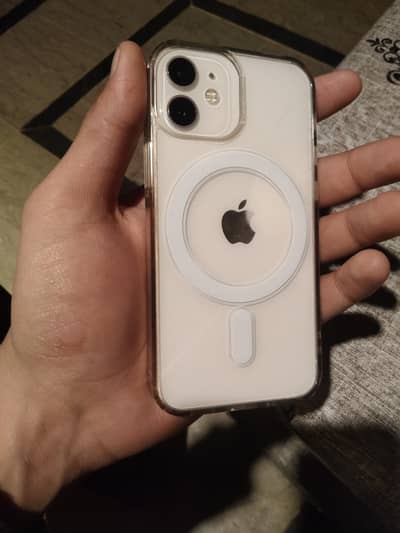 I phone 12 mini 128 gb water pack face issue