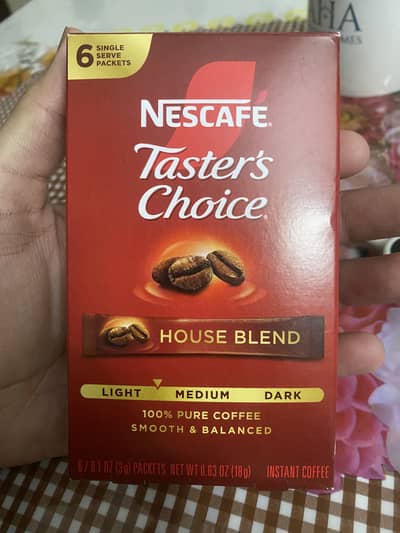 NESCAFÉ Light Medium Roast Instant Coffee, 1 Box, 6 Packets