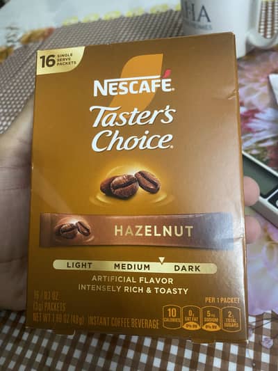 NESCAFÉ Hazelnut flavour Instant Coffee Packets, 1 Box, 16 Packs