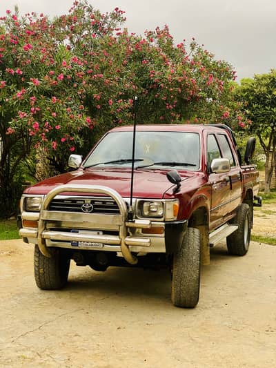 TOYOTA HILUX FOR SALE