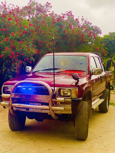 TOYOTA HILUX FOR SALE