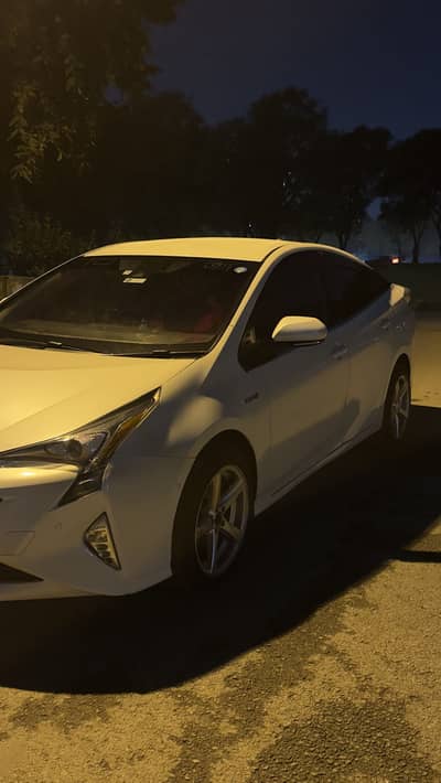 Toyota prius 2017
