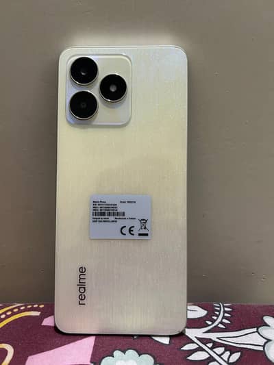 all the accessories are included with mobile charger box