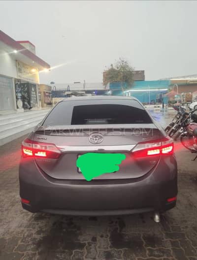 Doctor used Toyota Corolla GLi 2016 Model and 2016 Registered