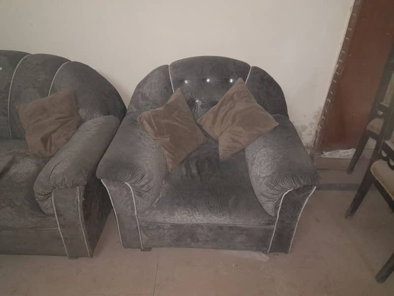 Dining table & Sofa set 4