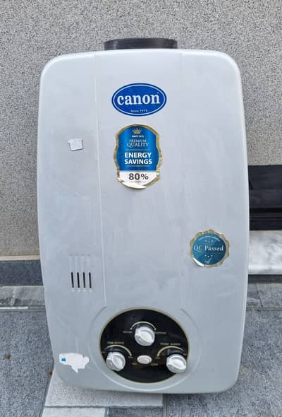 Almost New 10L Instant Gas Geyser Canon
