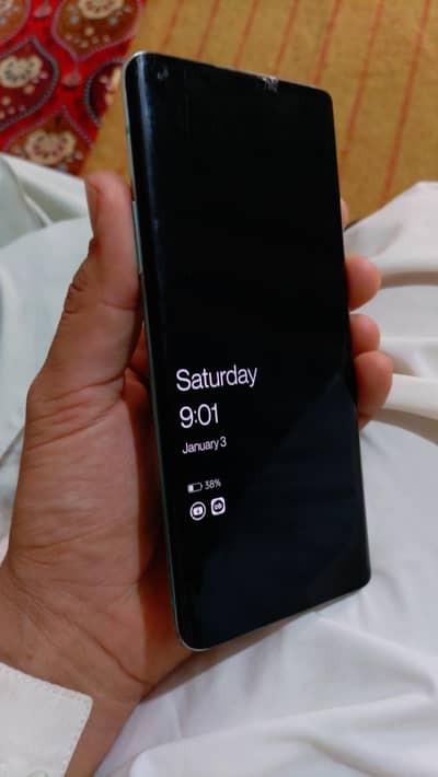 one plus 8 pro,, 8 GB RAM /256 MEMORY. . official PTA approved .