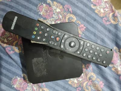 oreedoo 32 GB tv box Bluetooth voice remote Hd