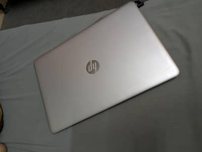 Hp elitebook 850 G3 6th gen RAM 12 gb Urgent sale Price is negotiable
